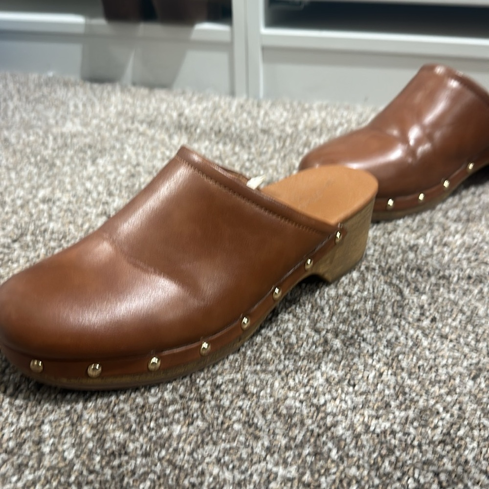 Universal Thread Brown Mules - Picture 4 of 6